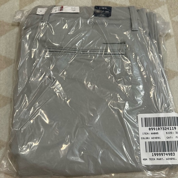 J crew moon grey 484 Slim-fit tech pant - Picture 5 of 5